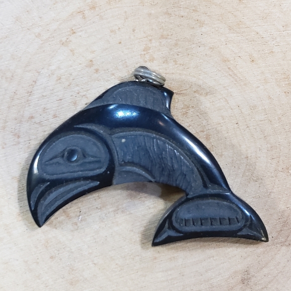 Myles Edgars Argulite Pendant - Picture 1 of 3